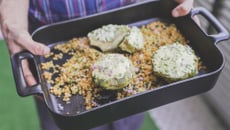 Artichauts farcis au chèvre frais, lentilles corail