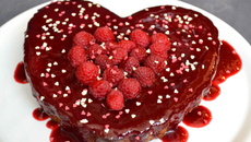 Gâteau aux framboises Saint-Valentin
