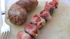 Brochettes de tomates cerise au lard
