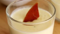 Pana cotta au Cantal, chips de jambon d'Auvergne