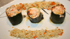 Courgettes farcies au saumon et chèvre chaud