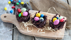 Nids de Pâques au chocolat noir