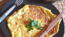 Omelette de pommes de terre au gruyère