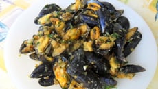 Moules à la mie de pain