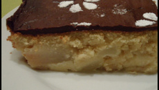 Gâteau moelleux de poires & ganache de chocolat noir