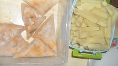 Brick au poulet et frites