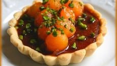 Tartelettes au fondant caramel beurre salé et melon confit à l'érable.