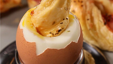 Allumettes feuilletées au lard