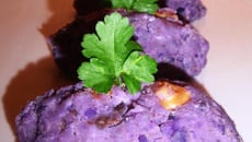 Quenelles de vitelotte au chèvre frais et aux noix