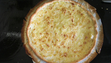 Tarte aux poireaux  et lardons à la béchamel