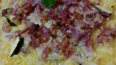 Gratin de riz, courgettes et lardons