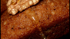 Cake aux noix, café et miel