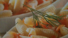 Salade de pâtes au saumon fumé et estragon