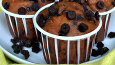 Muffins au chocolat noir et pépites