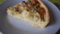 Tarte à la rhubarbe moelleuse 