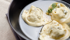 Ravioles au Roquefort, champignon, et noix