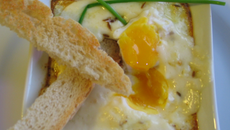 Œuf cocotte au maroilles