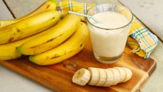 "Milk shake au yaourt et à la banane