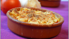 Crumble de tomate mozzarella à l'ail de Lomagne