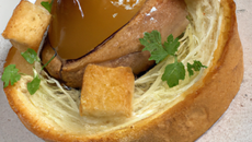Foie gras sur nid de brioche