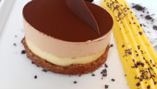 Duo léger de chocolat et mousse vanille