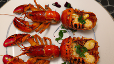 Homard grillé et Belles de Fontenay
