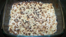 Crumble à l'ananas sur framboise