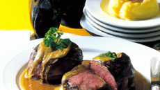 Tournedos de bœuf sauce grand veneur