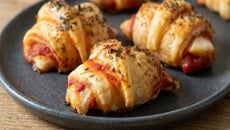 Croissants apéritifs façon pizza