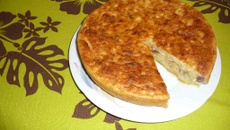 Gâteau de uru aux bananes séchées et pamplemousse