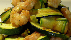 Courgette and crevettes