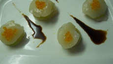 Millefeuilles de Saint-Jacques et de kiwi