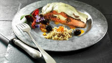 Saumon en croûte de tapenade et d'emmental de Savoie