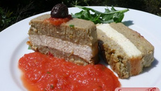 Terrine d'aubergine et de brandade de morue, coulis de tomate crue