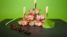 Bouchées croustillantes au chèvre, cresson, tomates séchées et pancetta