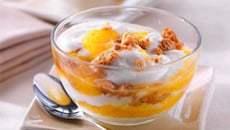 Dessert aux abricots et aux amarettis