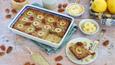 Porridge au four à la banane et noix de pécan