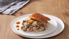 Risotto aux Champignons de Paris, aubergines grillées et poivrons rouges, filet de rouget et coulis de poivron