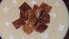Velouté de panais à la crème et ses croûtons grillés