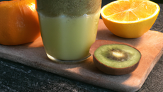 Smoothie à la pomme, au kiwi et à la mandarine