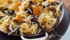 Farfalle aux champignons des bois et Gusto Intenso