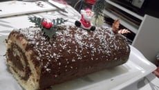 Bûche de Noël mousse choco et noix de coco