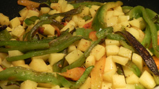 Poivrons et pommes de terre d'été