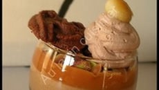 Verrine pralinée au caramel et aux fruits secs et son biscuit chocolat-café