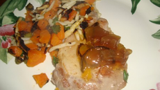 Achine de porc, carottes, fusilli, cornichons