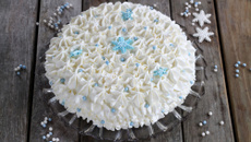 Gâteau reine des neige : des étoiles plein les yeux
