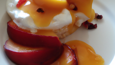 Fromage blanc et coulis de nectarine