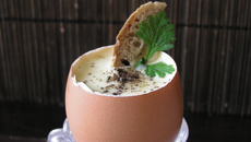 Œuf toqué aux morilles