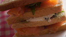 Club sandwich au saumon "garrigue"
