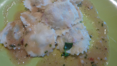 Raviolis farcis au jambon et sa sauce au cresson